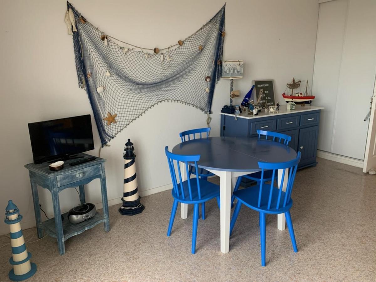 Face A La 6 Personnes Apartment *